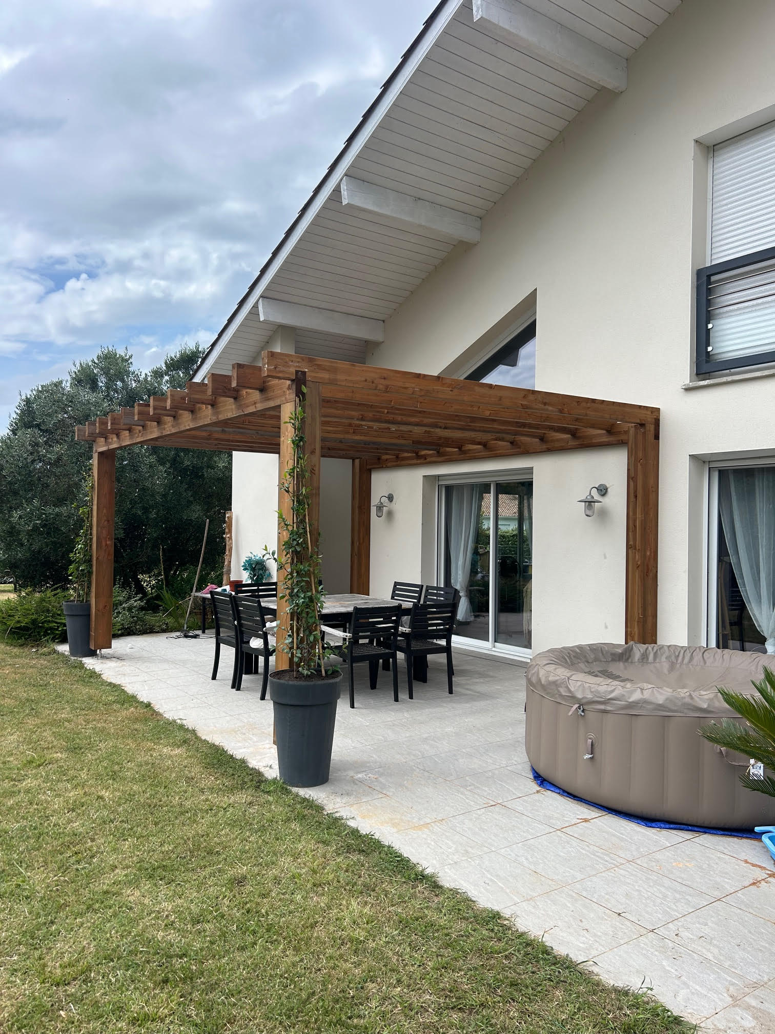 Aménagement extérieur - pergola en bois à Port de Lanne par Inter Exter