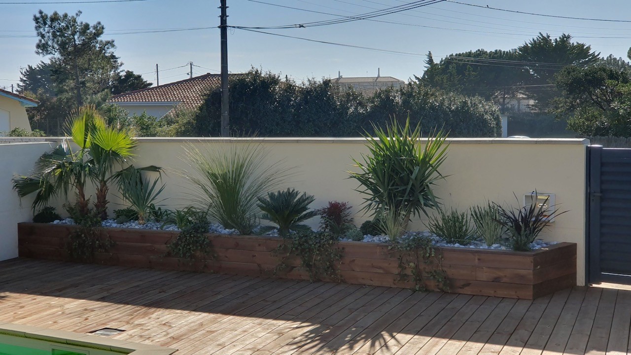 Parking en pavé granit et réfection d'une terrasse en bois sur Vieux Boucau